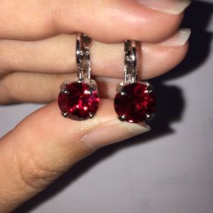 BRAND NEW Sabika Drop Earrings